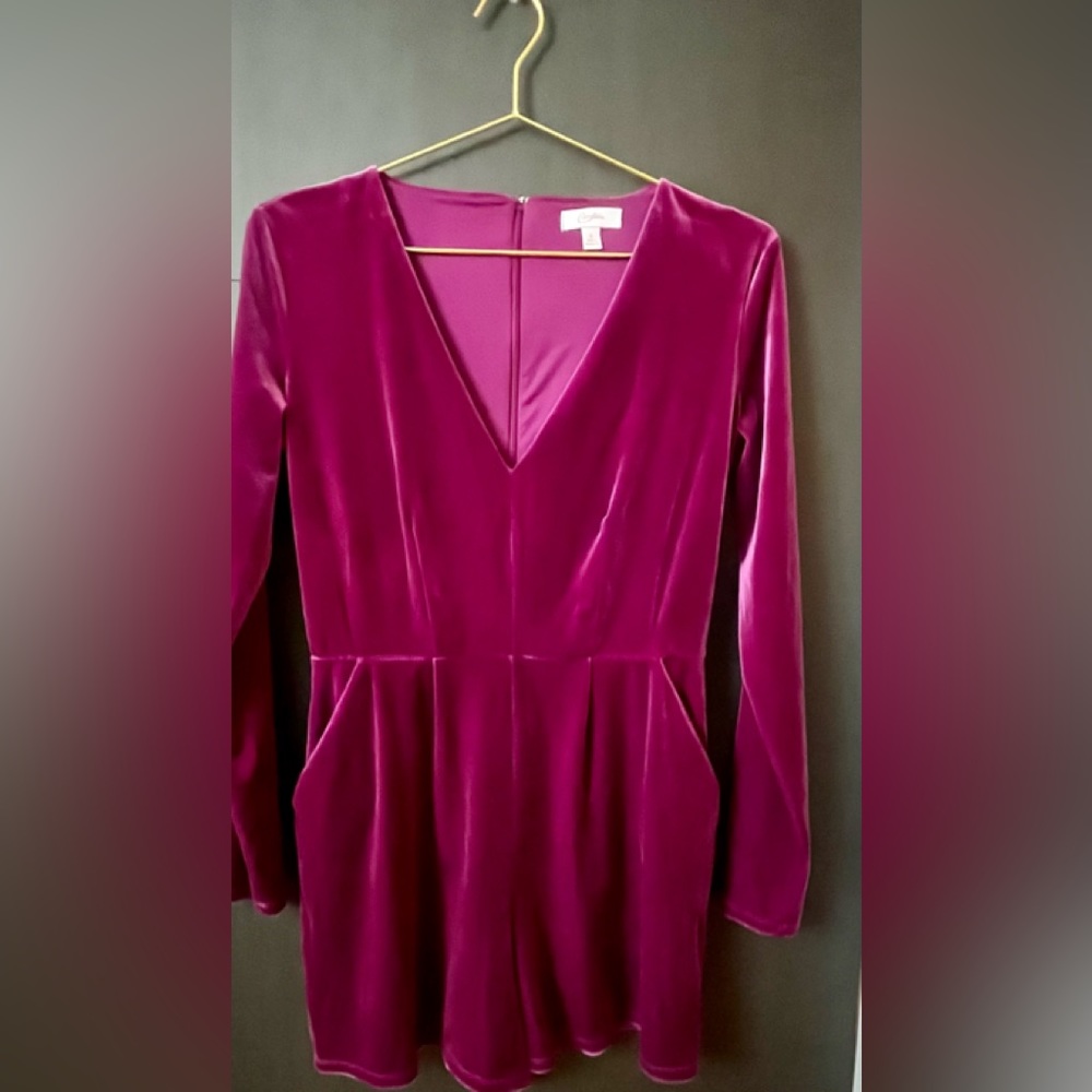 From Candies, berry-colored long-sleeve velvet romper. Sz S Excellent Condition - Picture 9 of 9
